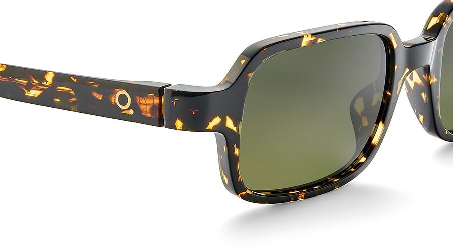 Das Bild zeigt die Sonnenbrille DOPE HV von der Marke Etnia Barcelona in havanna.